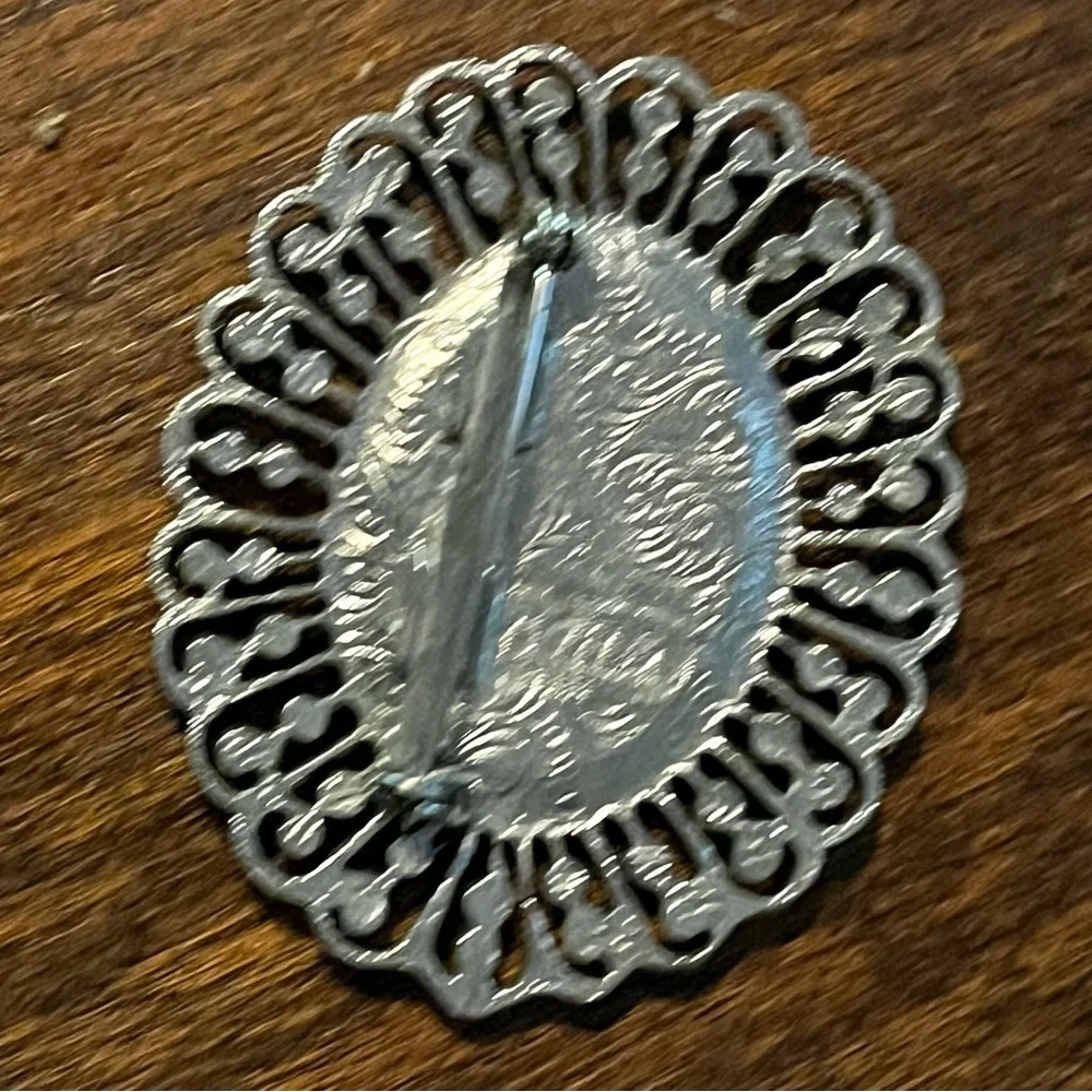 N/A oval mother